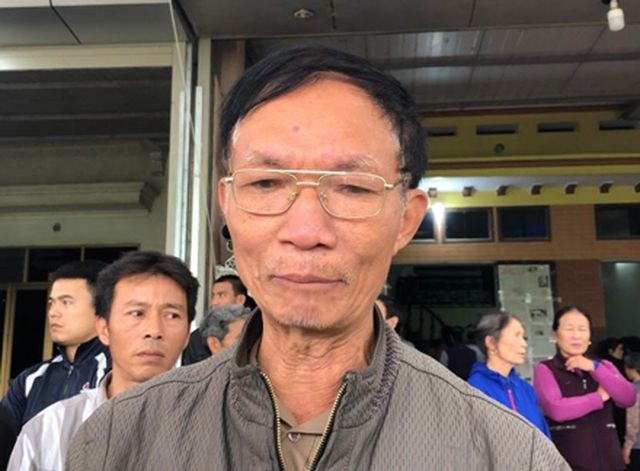 Vụ xe khách tông chết 7 người đi đưa tang: Chiếc xe lao như tên vào đoàn người - 5 Vụ xe khách tông chết 7 người đi đưa tang: Chiếc xe lao như tên vào đoàn người - 5