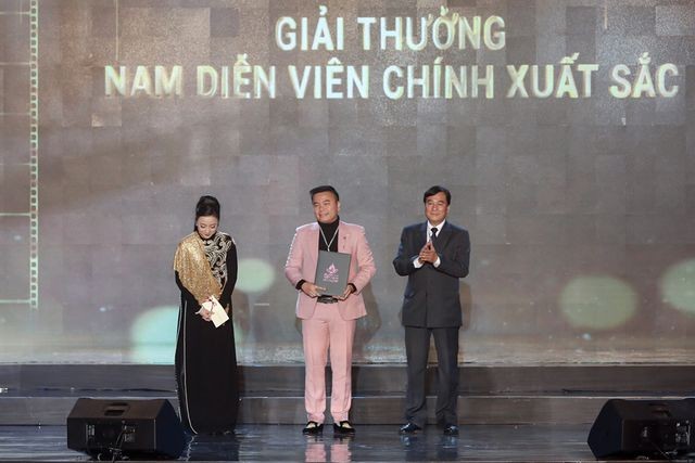 “Song Lang” đoạt Bông sen Vàng, Trấn Thành giành giải Diễn viên xuất sắc - 6 “Song Lang” đoạt Bông sen Vàng, Trấn Thành giành giải Diễn viên xuất sắc - 6