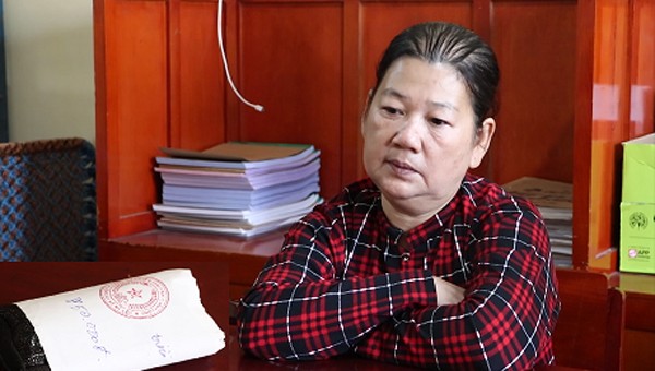 'Nữ quái' tuổi 50 đang trốn nã táo tợn trộm cắp giữa chợ