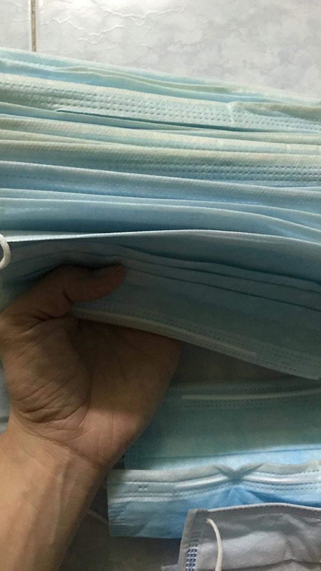 Ca sĩ Pha Lê bức xúc mua phải khẩu trang “rởm” đã qua sử dụng - 3 Ca sĩ Pha Lê bức xúc mua phải khẩu trang “rởm” đã qua sử dụng - 3