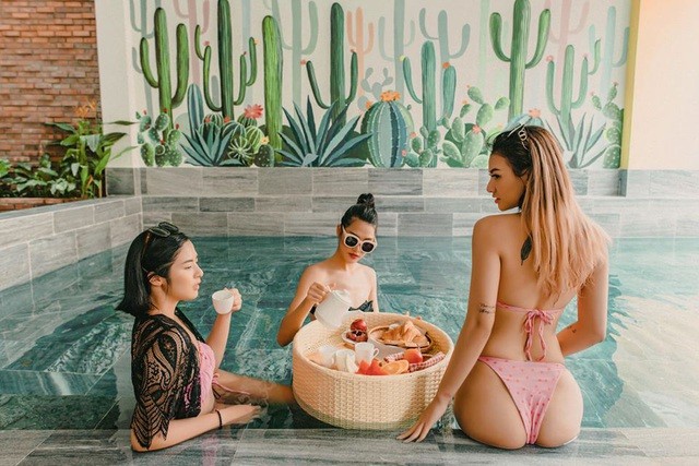 Hoa hậu Mai Phương Thuý, Ngọc Hân táo bạo bất ngờ với ảnh áo tắm, bán nude - 18 Hoa hậu Mai Phương Thuý, Ngọc Hân táo bạo bất ngờ với ảnh áo tắm, bán nude - 18