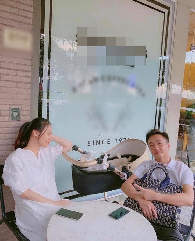 Đàm Thu Trang nhuận sắc sau sinh, ông xã Cường Đôla tấm tắc khen - 4 Đàm Thu Trang nhuận sắc sau sinh, ông xã Cường Đôla tấm tắc khen - 4