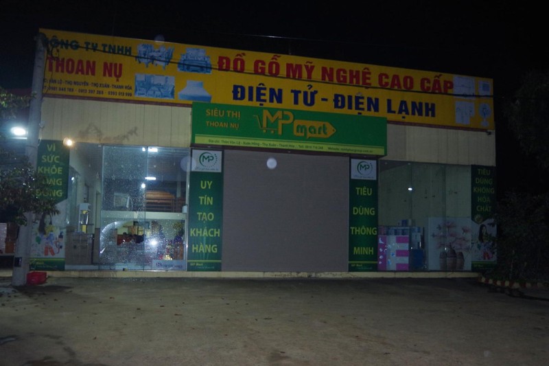 Truy tìm 2 đối tượng bịt mặt nổ súng vào nhà dân ở Thanh Hóa ảnh 1
