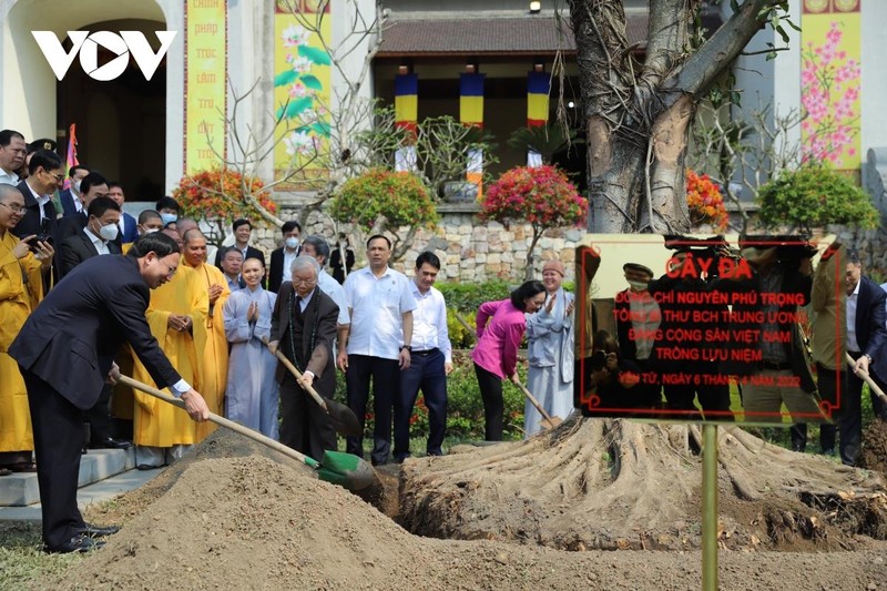 Tổng Bí thư Nguyễn Phú Trọng đến thăm, động viên công nhân ngành than ở Quảng Ninh ảnh 5