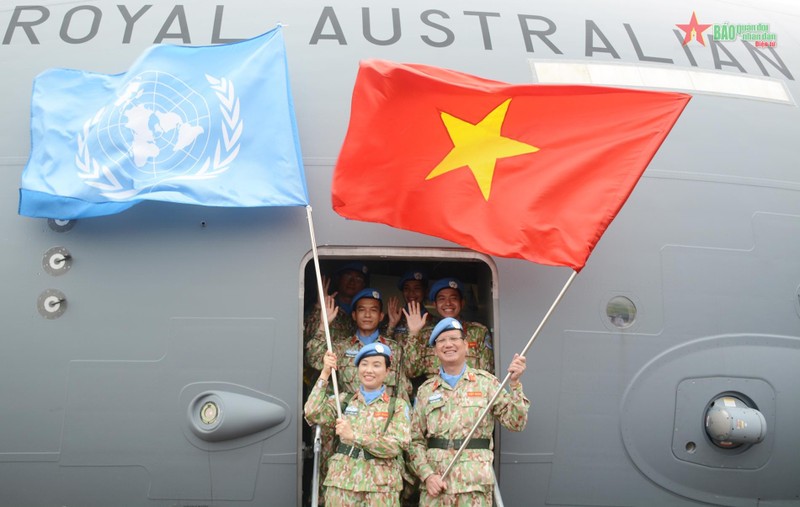 Xúc động hình ảnh chiến sĩ mũ nồi xanh lên đường làm nhiệm vụ giữ gìn hòa bình LHQ ảnh 17