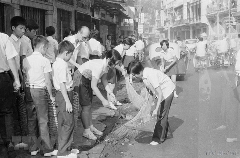 Hình ảnh thành phố Sài Gòn sống trong niềm vui chiến thắng 30/4/1975 ảnh 8