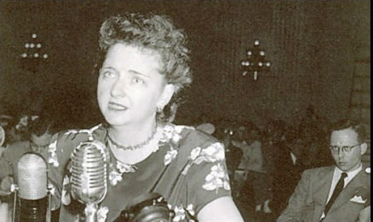 Elizabeth Bentley ra điều trần trước Quốc hội Mỹ