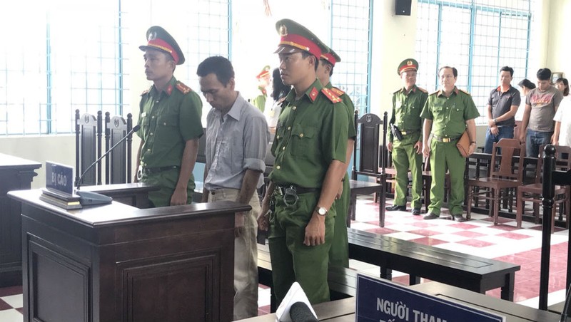 Bị cáo Thể bị tuyên phạt mức án 2 năm tù giam vì hành vi cực đoan.