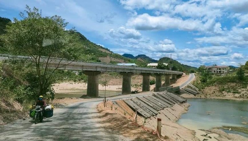 Mọt đoạn QL 14D