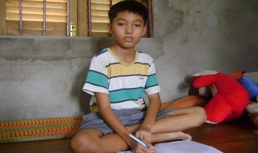 Xót thương cậu học trò học giỏi sắp bỏ học vì nhà nghèo