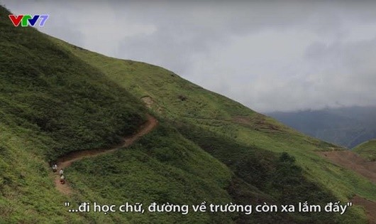 Câu chuyện cảm động về hành trình kiếm tìm con chữ