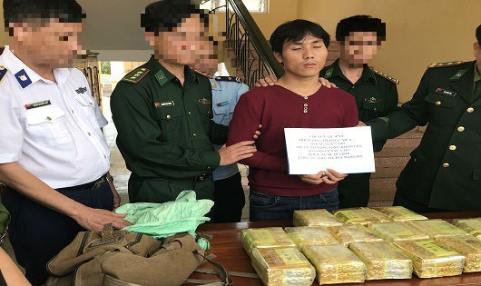 Đối tượng Thạo Cu Mùa và tang vật 15kg ma túy tổng hợp.