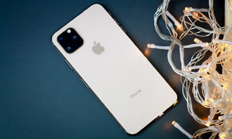 Hình ảnh về mẫu iPhone 11 nhái từng xuất hiện tại Việt Nam với cụm 3 camera được thiết kế dạng hộp vuông.