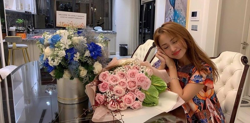 Căn biệt thự sang trọng, có hồ cá koi rộng lớn của Thanh Vân Hugo ảnh 6