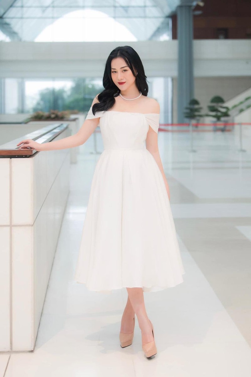 Phương Oanh tự tin khoe dáng khi giảm 4kg hậu thoát vai "Hương vị tình thân" ảnh 3