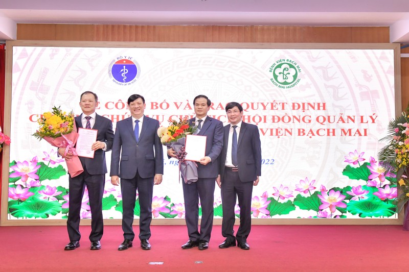 Tiến sĩ Dương Đức Hùng - Chủ tịch Hội đồng quản lý Bệnh viện Bạch Mai: "Tôi cần có nhiều thời gian trong một ngày hơn nữa để cống hiến cho bệnh viện" ảnh 2