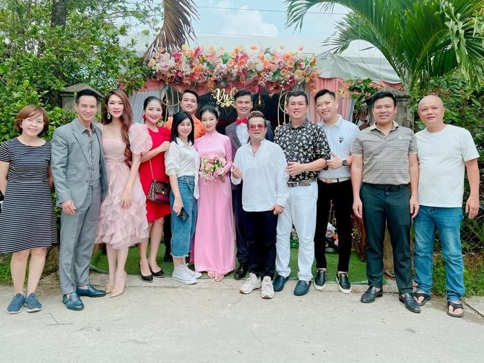 Tiết Cương từng yêu thầm Việt Hương và dính tin đồn tình ái với Cát Tường ảnh 1