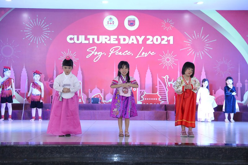 Culture day 2021: Sự kiện văn hóa đa sắc màu của Sunshine Maple Bear ảnh 2