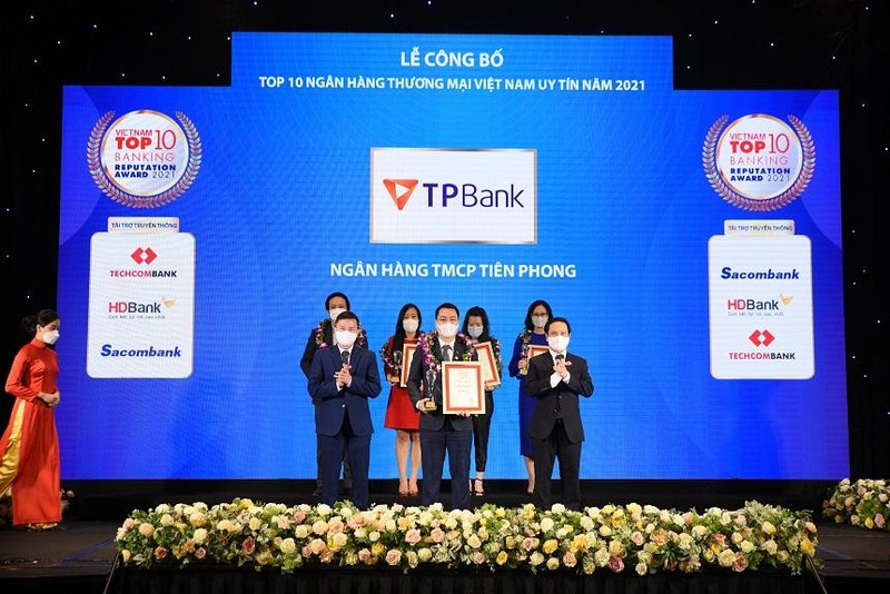 TPBank tiếp tục được vinh danh Top 10 ngân hàng Việt Nam uy tín ảnh 1