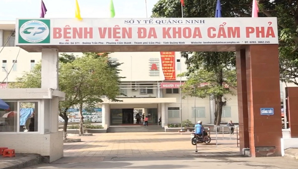 Bệnh viện Đa khoa Cẩm Phả kỷ luật 2 nhân viên y tế vì bỏ lọt “trường hợp F1”.