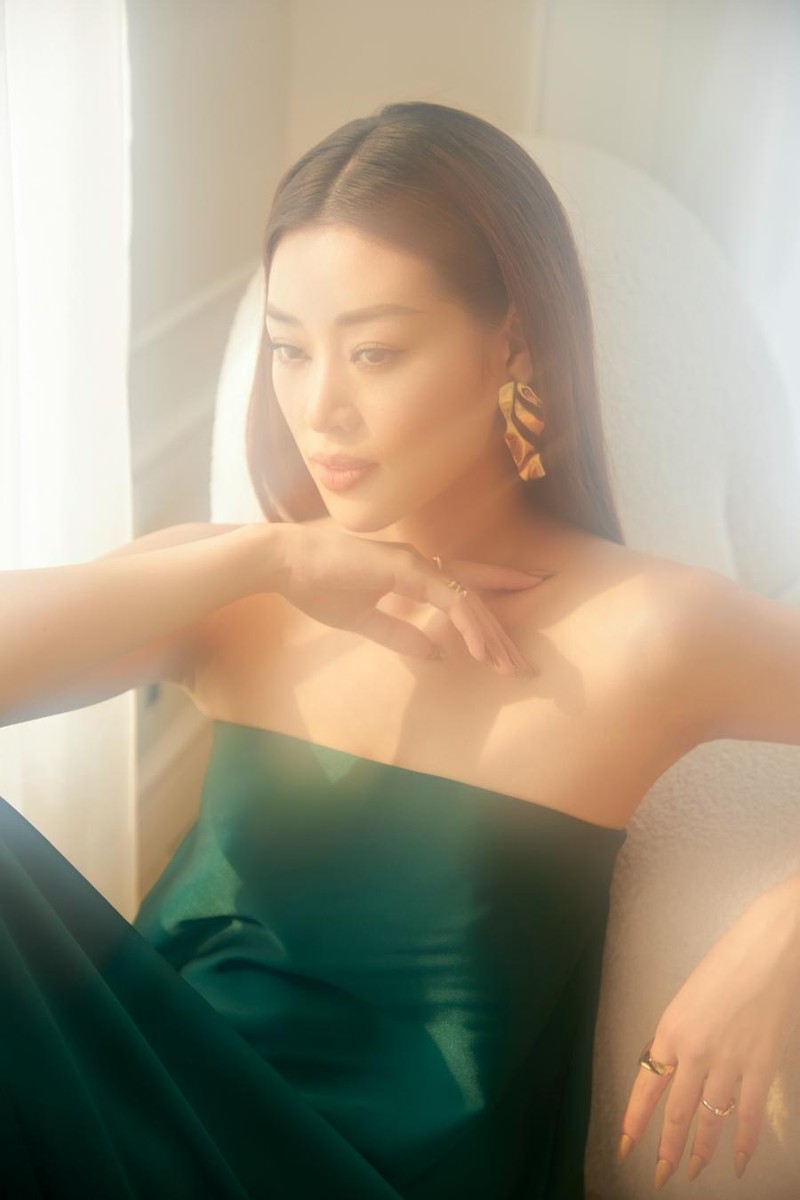 Hoa hậu Khánh Vân biến hóa đa phong cách ảnh 1