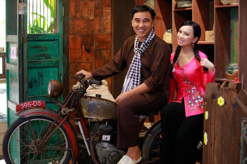 Ca sĩ tỷ phú Hà Phương từng bệnh nặng đến mức gia đình phải bán hết tài sản để chữa ảnh 1