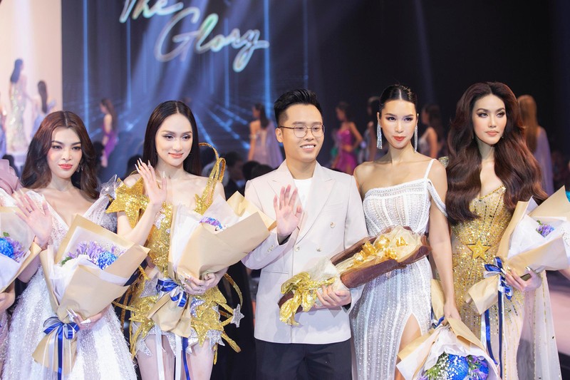 Hương Giang, Hà Anh, Lan Khuê “đốt cháy” sàn catwalk ảnh 9