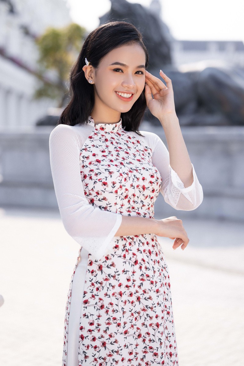 Nam Em và dàn thí sinh Miss World Vietnam 2022 khoe sắc với áo dài ảnh 1