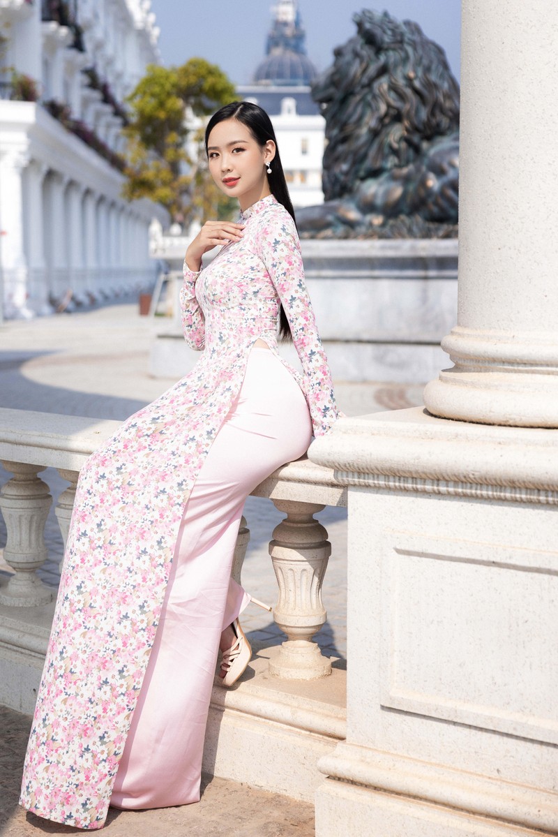 Nam Em và dàn thí sinh Miss World Vietnam 2022 khoe sắc với áo dài ảnh 4