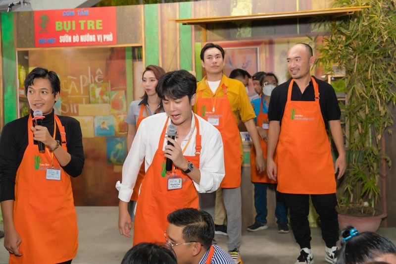 Dẫn đầu phòng vé hai ngày liên tiếp, Thu Trang quyết định chiếu luôn “Nghề siêu dễ” ảnh 2