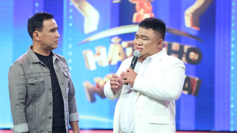 Thầy giáo “chàng béo” trăn trở vì các em học sinh nghèo.