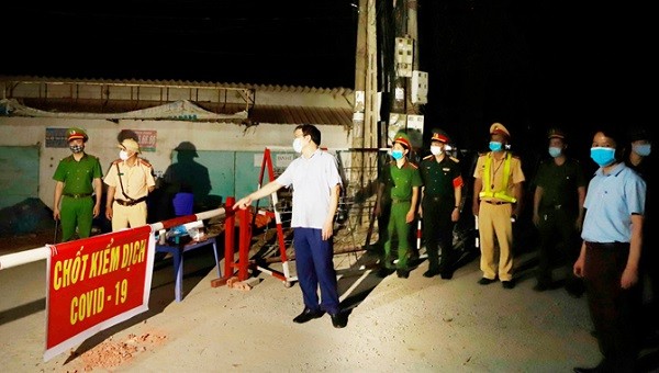 4 chốt tạm thời kiểm soát dịch bệnh Covid-19 đã được thiết lập ở thôn Báo Văn 1, xã Đồng Văn, tỉnh Vĩnh Phúc. Ảnh: Cổng thông tin điện tử Vĩnh Phúc