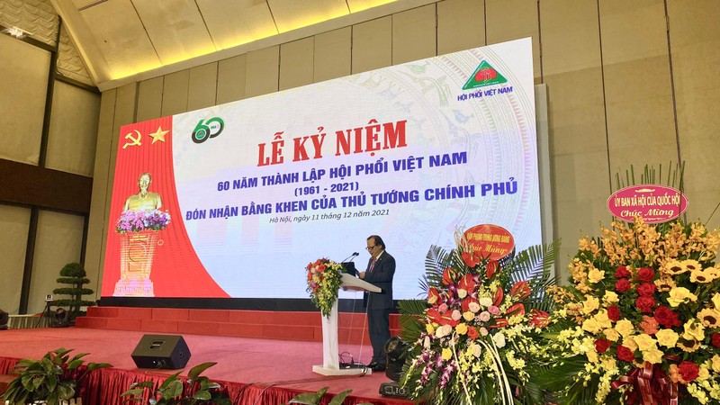 PGS.TS Nguyễn Viết Nhung, Giám đốc Bệnh viện Phổi Trung ương, Chủ tịch Hội Phổi Việt Nam, Chủ nhiệm Chương trình Chống Lao quốc gia phát biểu tại Lễ kỷ niệm.