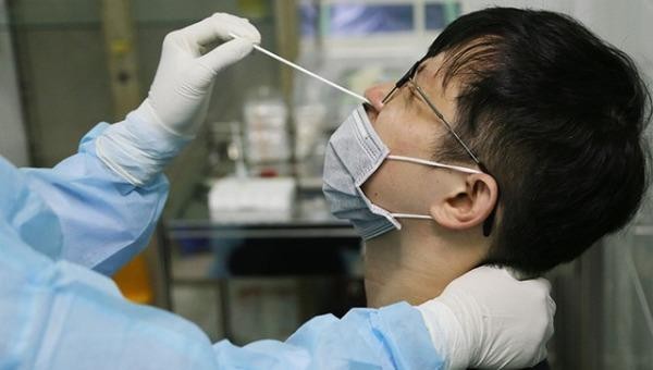 Hà Nội tập trung mở rộng xét nghiệm để khống chế lây lan của dịch COVID-19. Ảnh: ncov.moh.gov.vn