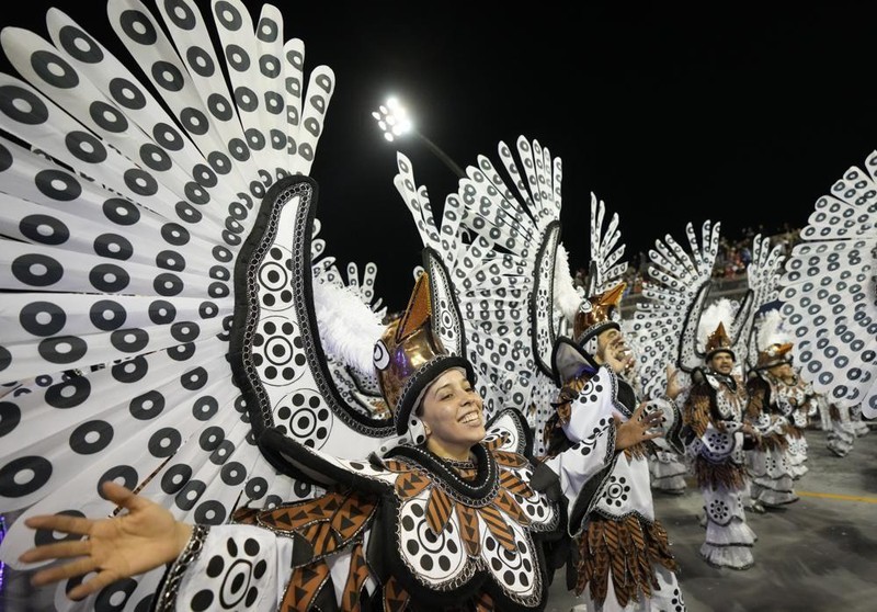 Lễ hội Carnival rực rỡ trở lại sau đại dịch ảnh 1