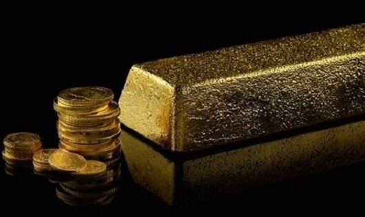 Vàng thế giới chạm đáy, nhà đầu tư kiên nhẫn chờ cơ hội
