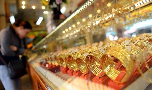 Đầu tuần, vàng thế giới giảm nhẹ