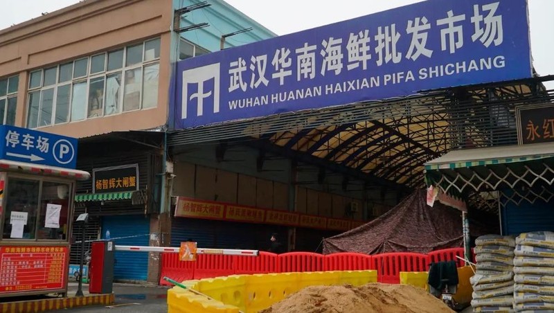 Chợ bán buôn hải sản Vũ Hán, ngày 21/1/2020. Dake Kang / AP