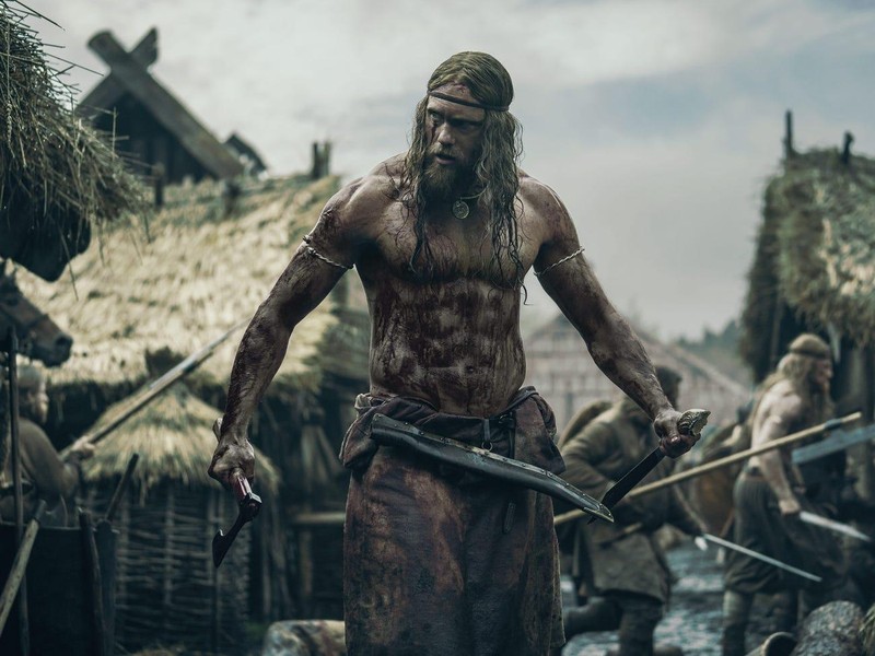 Bí mật đằng sau thể hình Viking 8 múi của Alexander Skarsgård trong phim mới ”The Northman” ảnh 1