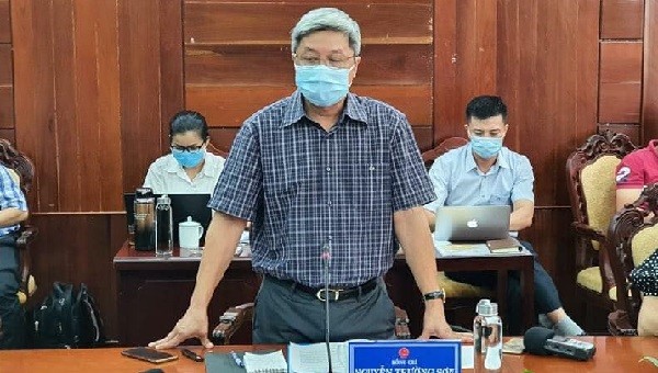 Thứ trưởng Bộ Y tế Nguyễn Trường Sơn phát biểu tại buổi làm việc. Ảnh: Anh Văn, Tuấn Dũng (Bộ Y tế)