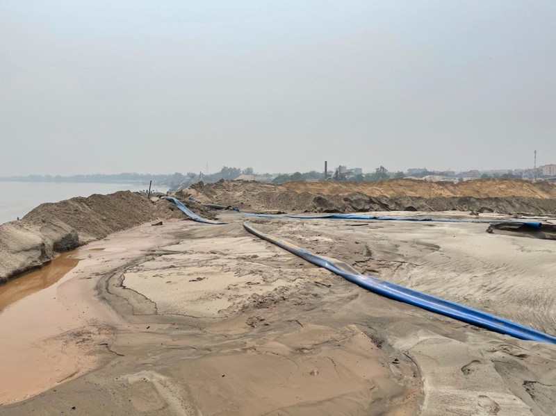Hà Nội phát hiện kho chứa hàng chục nghìn m3 cát lậu ảnh 1
