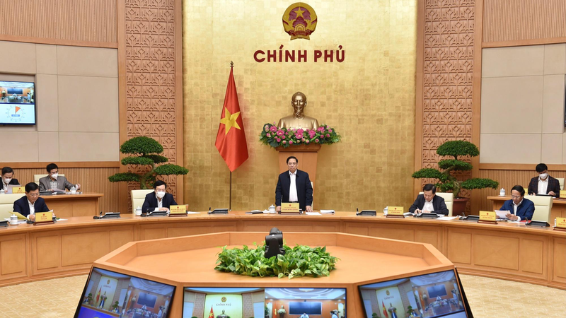 Chính phủ đã thông qua Chương trình phục hồi và phát triển kinh tế - xã hội.