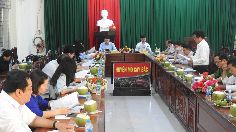 Tranh thủ sự ủng hộ của cấp ủy địa phương, đoàn thể trong công tác thi hành án ảnh 2