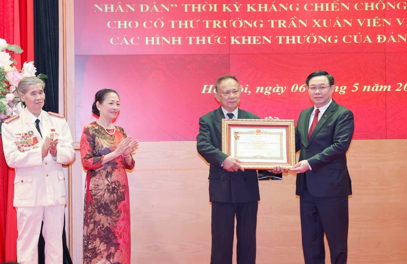 Chú trọng giáo dục ý thức phụng sự Tổ quốc, phục vụ nhân dân trong lực lượng Công an ảnh 2