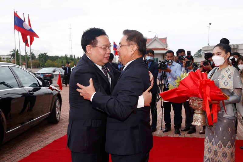 Việt Nam - Lào: Tiếp tục vun đắp mối quan hệ "có một không hai" ảnh 1