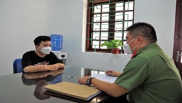 Đối tượng Nguyễn Tất Thành tại cơ quan Công an