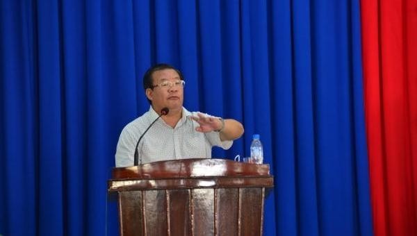 Lãnh đạo tỉnh Quảng Ngãi tiếp xúc với người dân để tháo gỡ vướng mắc ở bãi rác Nghĩa Kỳ