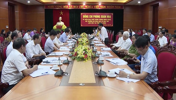 Buổi làm việc Đoàn công tác của Bộ Giáo dục và Đào tạo tại tỉnh Hòa Bình.