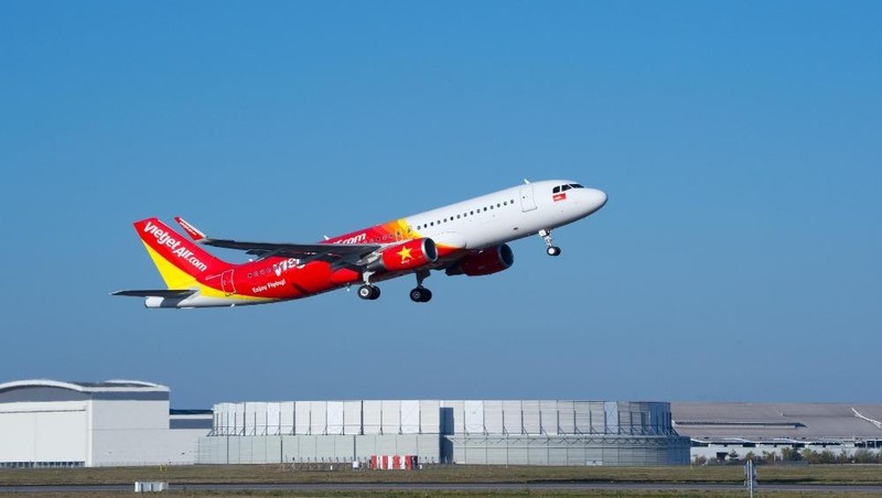 Vé khuyến mãi được mở bán không giới hạn khung giờ trên tất cả các kênh bán của Vietjet.