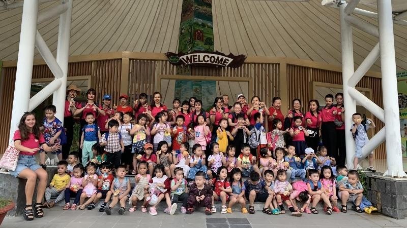 Các em nhỏ Trường Mầm non LittleStars Nha Trang khám phá Yang Bay.